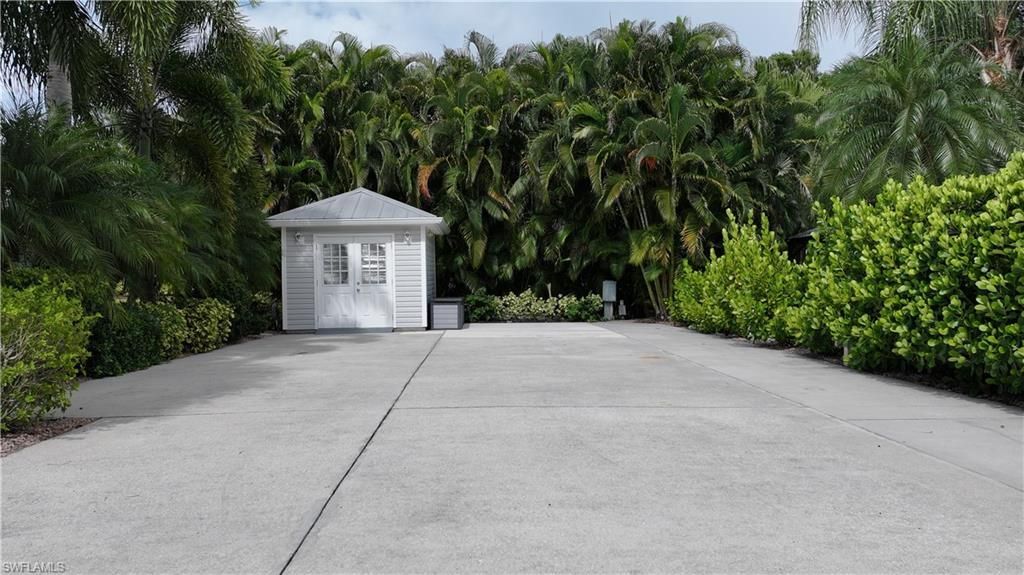 10070 Parkwood Dr , Fort Myers, FL 33905 Photo