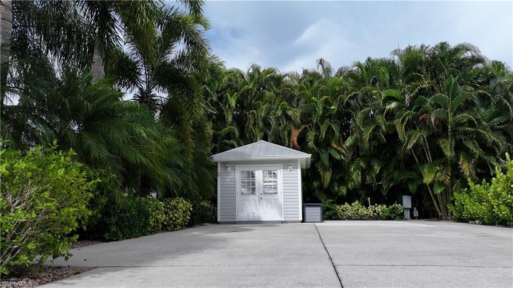 10070 Parkwood Dr , Fort Myers, FL 33905 Photo