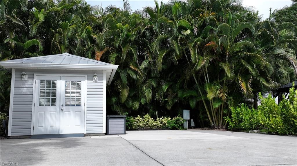 10070 Parkwood Dr , Fort Myers, FL 33905 Photo