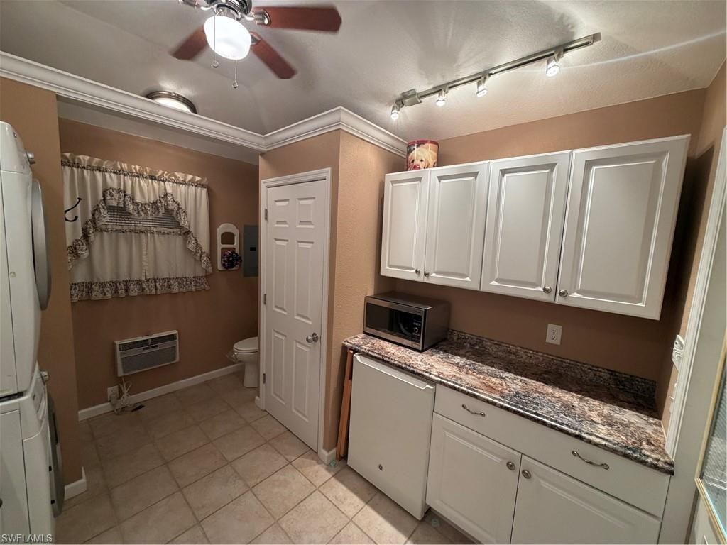 10070 Parkwood Dr , Fort Myers, FL 33905 Photo