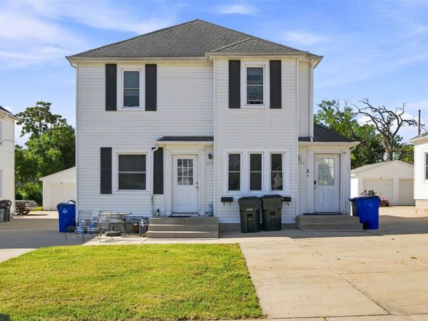 333 30th Street Drive SE, Cedar Rapids, IA 52403