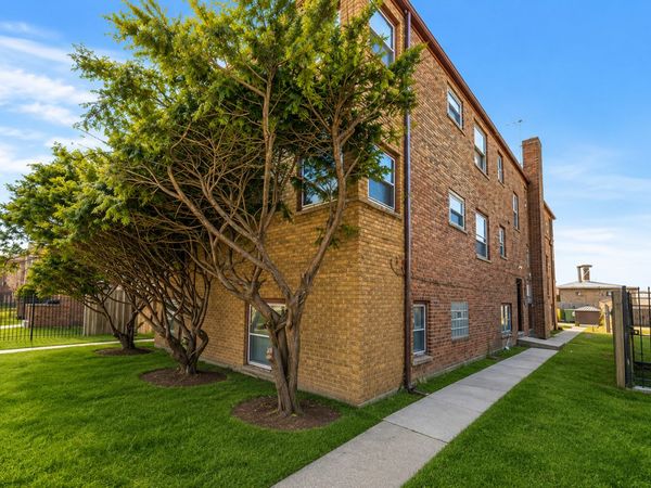 8624 S Maryland Avenue , Chicago, IL 60619