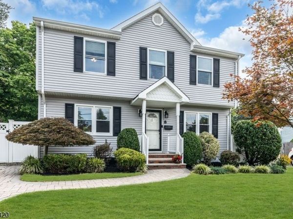8 Highview Rd, East Brunswick, NJ 08816