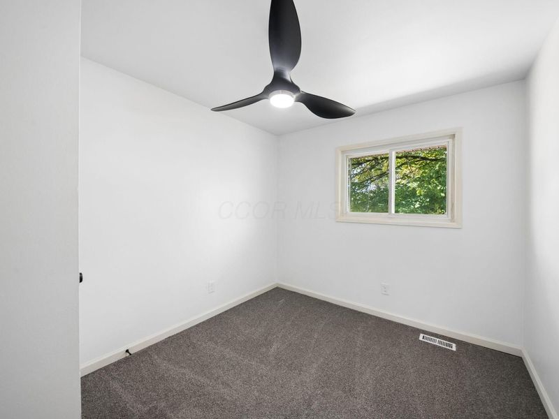 1888 Woodcrest Road, Columbus, OH 43232 Photo 34