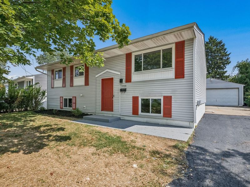 1888 Woodcrest Road, Columbus, OH 43232 Photo 4