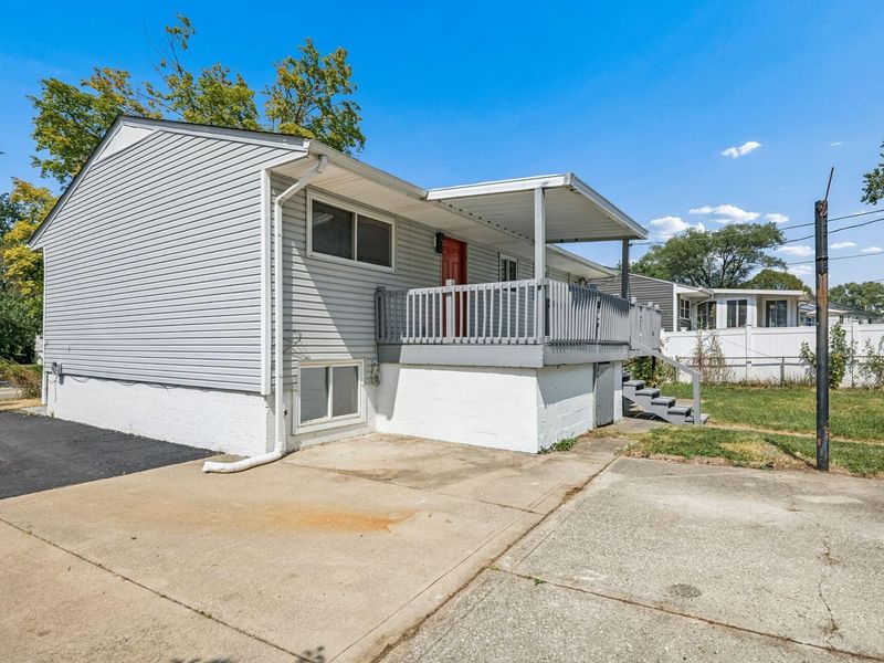 1888 Woodcrest Road, Columbus, OH 43232 Photo 60