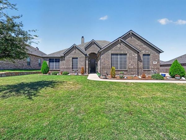1940 Silver Falls Drive , Burleson, TX 76028