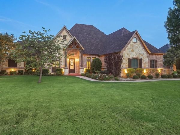 3832 Eagles Nest Trail, Burleson, TX 76028