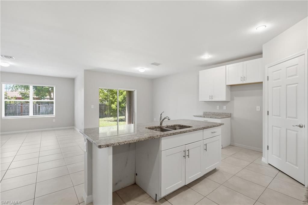 27580 Los Amigos Ln, Bonita Springs, FL 34135 Photo