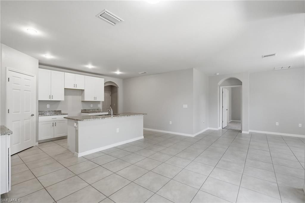 27580 Los Amigos Ln, Bonita Springs, FL 34135 Photo