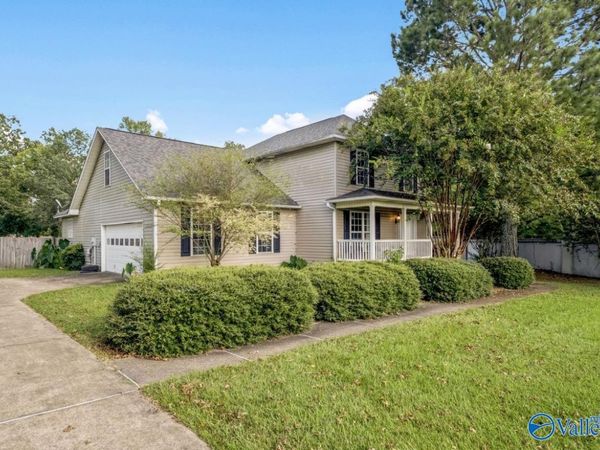 101 Saint Andrews Street, Rainbow City, AL 35906