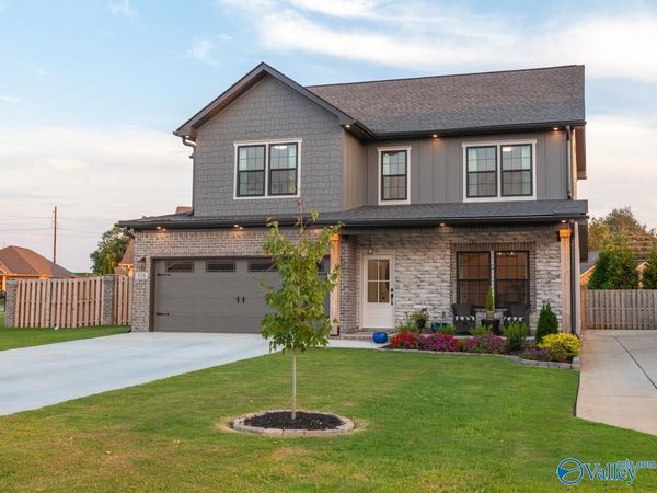 516 Wickerberry Way, Athens, AL 35611