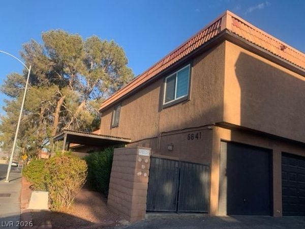 6641 Silverstream Avenue , Unit D, Las Vegas, NV 89107