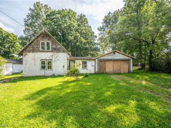 1090 N River Road NE, Warren, OH 44483