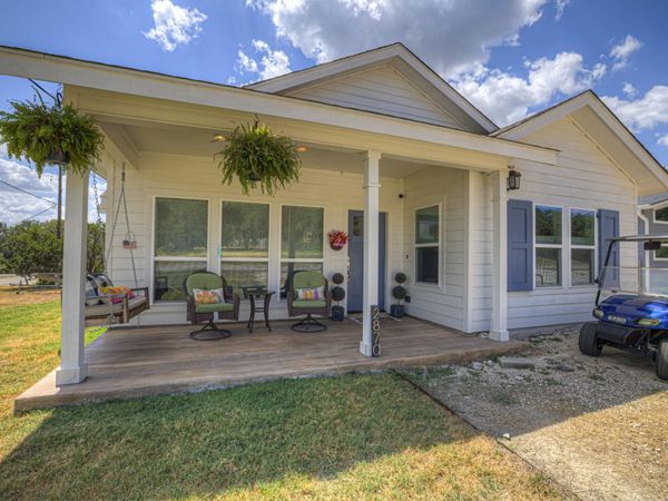 2870 Candlelight DR, Canyon Lake, TX 78133