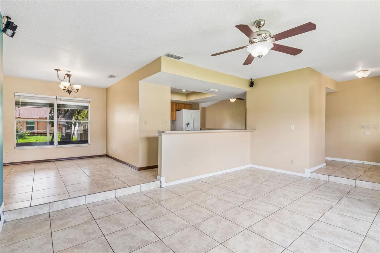 2402 Woodway Drive, Orlando, FL 32837 Photo