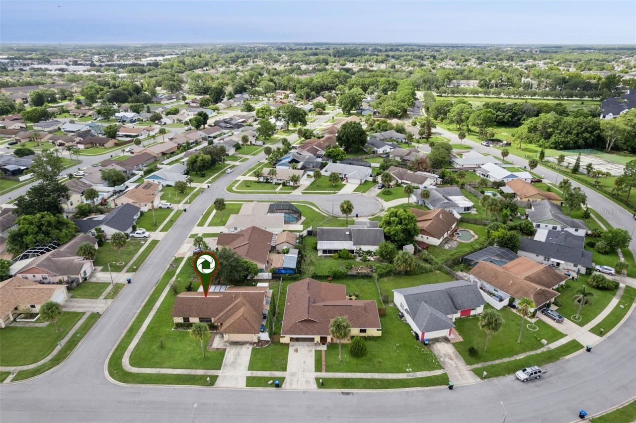 2402 Woodway Drive, Orlando, FL 32837 Photo