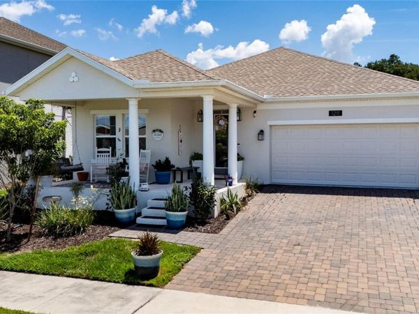 1211 DORA PARC LANE , MOUNT DORA, FL 32757