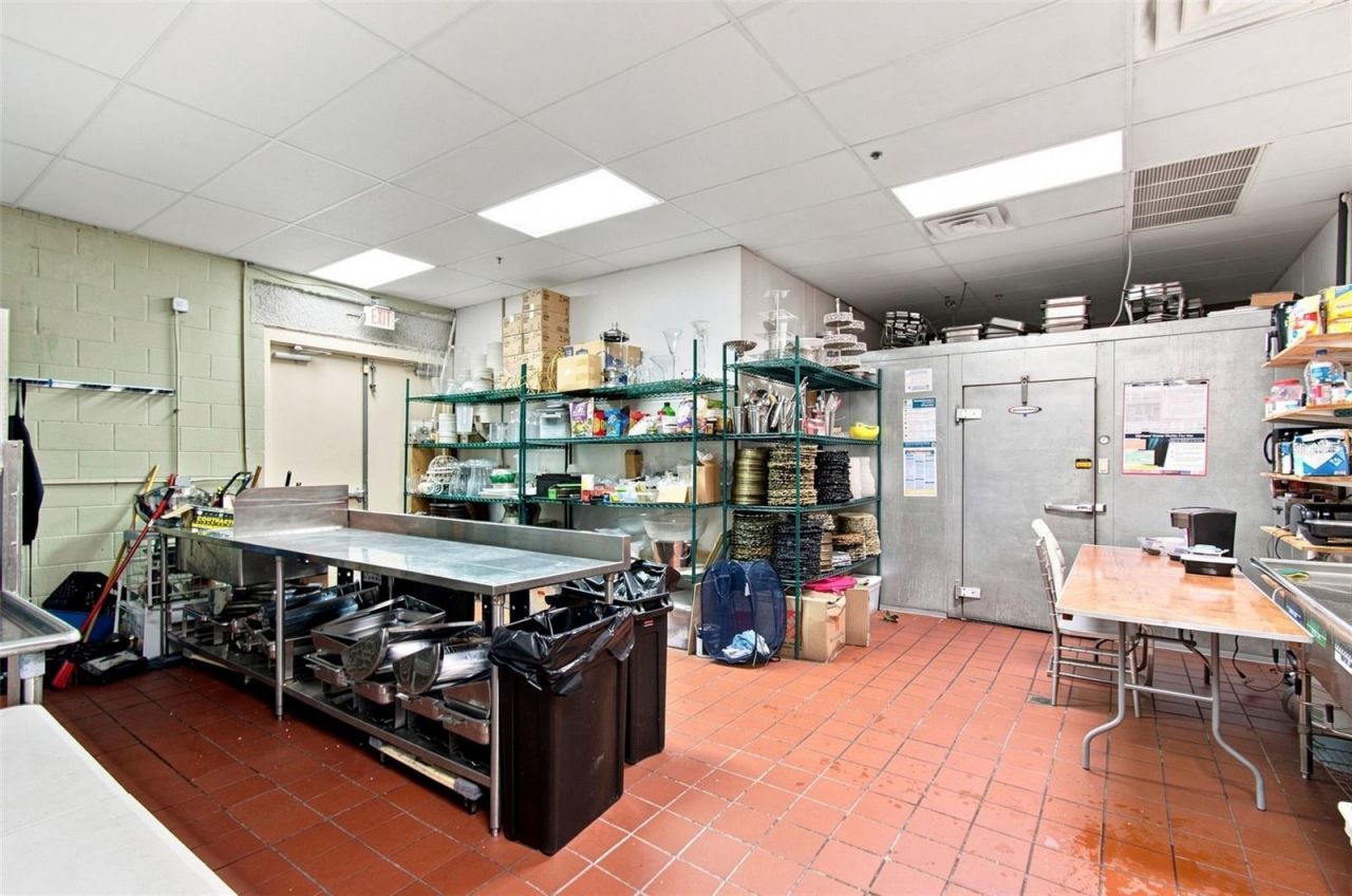 7065 Westpointe Boulevard, Unit 140, Orlando, FL 32835 Photo