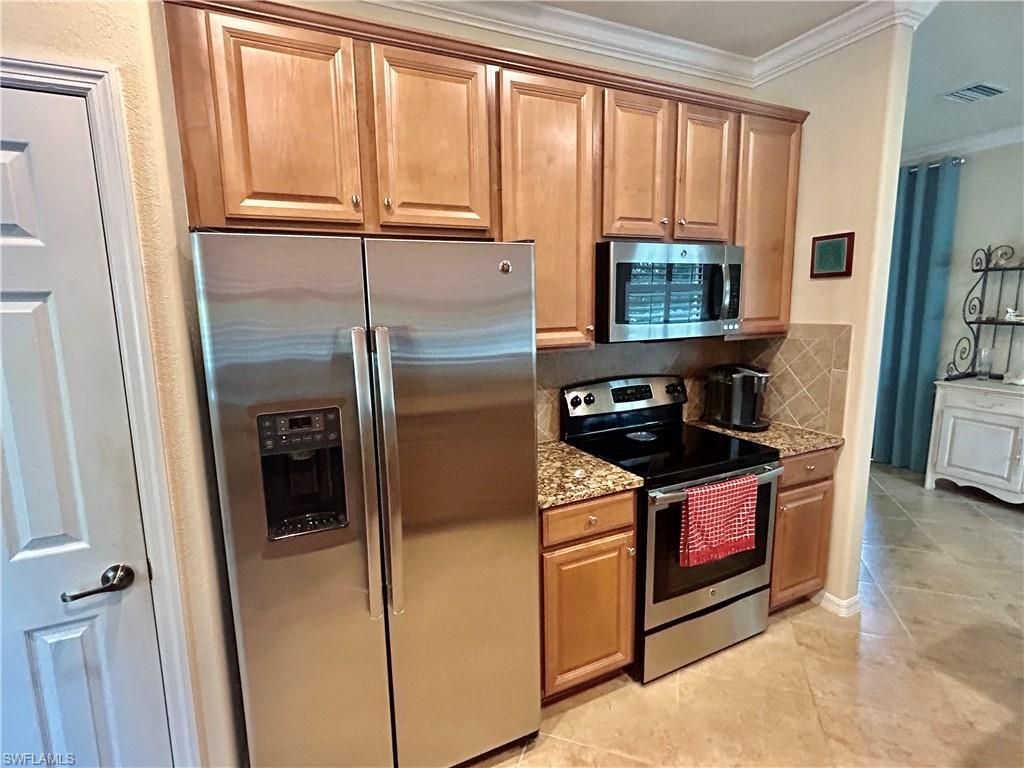 9511 Napoli Ln , Unit 202, Naples, FL 34113 Photo