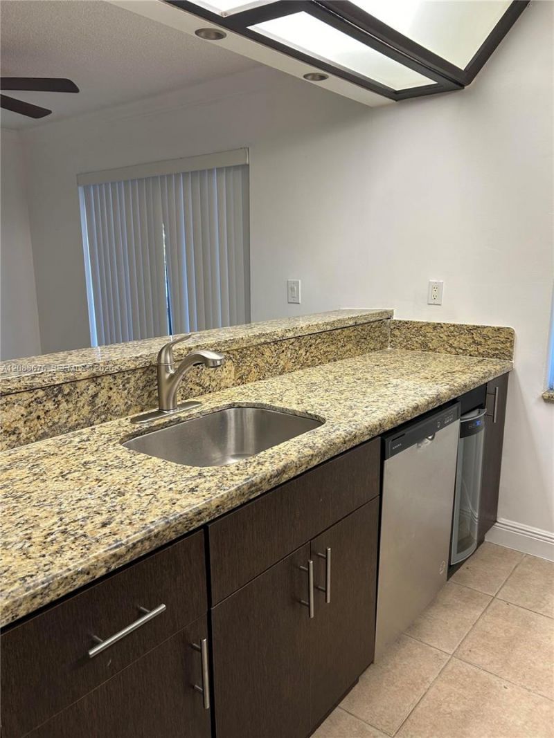 3410 Foxcroft Rd , Unit 101, Miramar, FL 33025 Photo