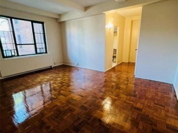 2033 McGraw Avenue , Unit MH, Bronx, NY 10462