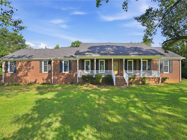 3443 Grant Road , Haw River, NC 27258
