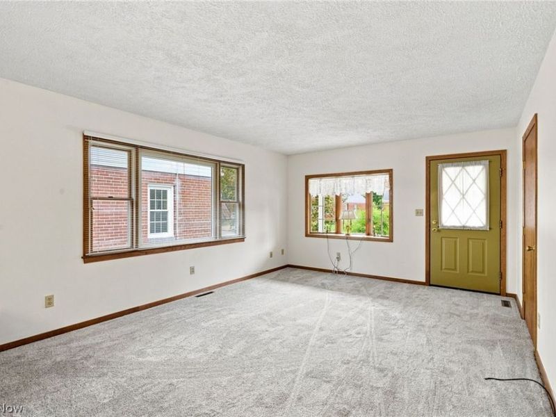 40 Davenport Avenue, Akron, OH 44312 Photo 6