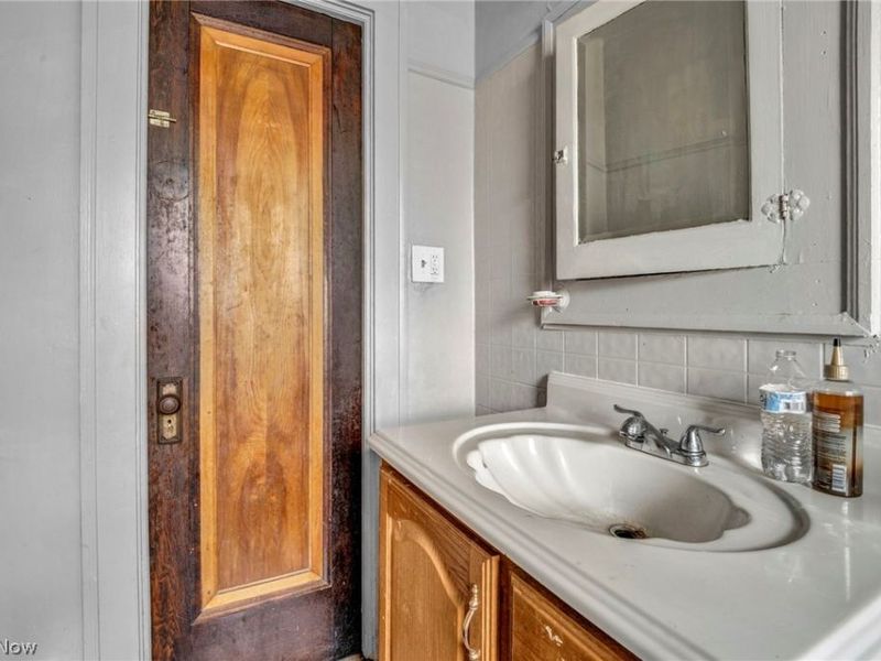 382 Madison Avenue, Akron, OH 44320 Photo 33