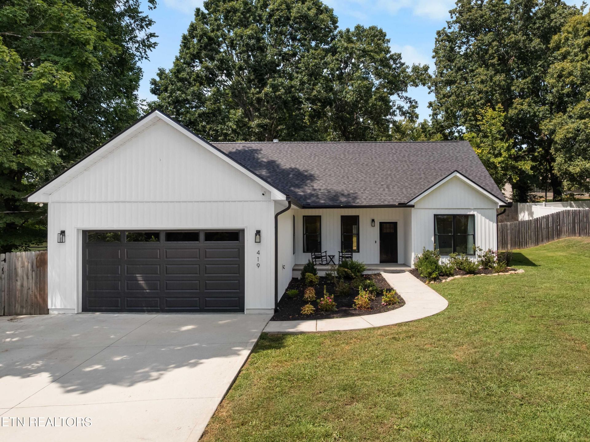 419 Watauga Drive, Knoxville, TN 37918 Main Photo