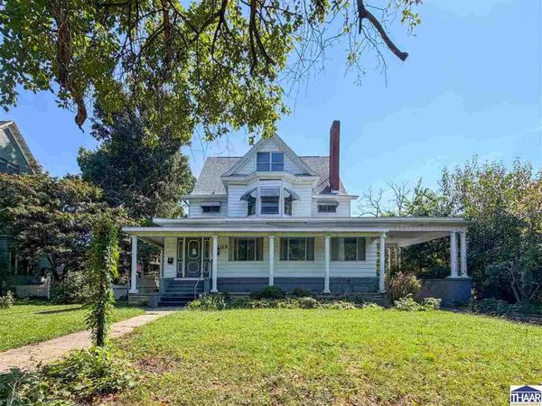 2209 E 9th St, Terre Haute, IN 47804