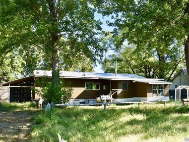 319 McGinns Lake, North Bend, NE 68649