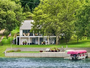 5506 E Lake Road, Honeoye, NY 14471