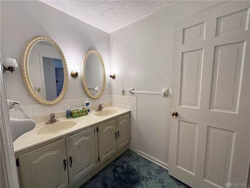 771 N Enon Road, Bath Township, OH 45387 Photo 38