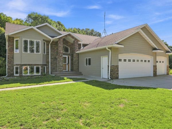 15835 145th Avenue, Lake Park, MN 56554