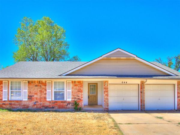 644 Howard Court, Edmond, OK 73003