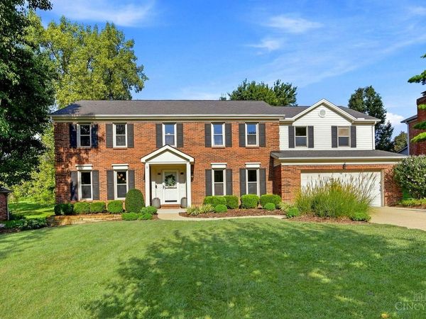 9985 Meadow Hills Drive, West Chester, OH 45241