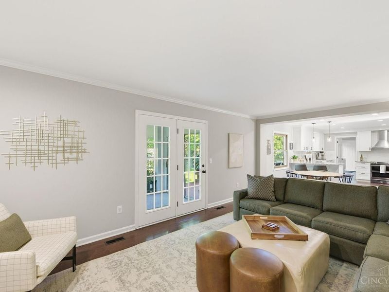 9985 Meadow Hills Drive, West Chester, OH 45241 Photo 16