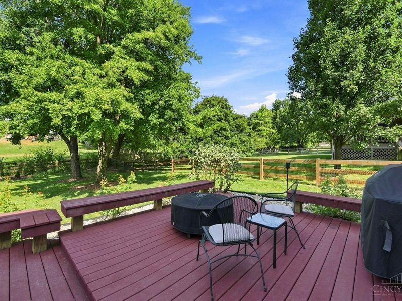 9985 Meadow Hills Drive, West Chester, OH 45241 Photo 53