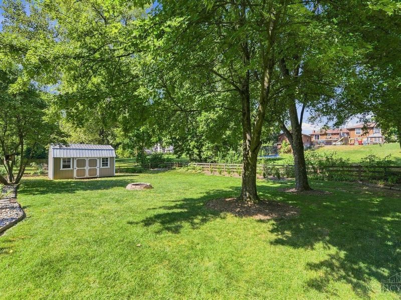 9985 Meadow Hills Drive, West Chester, OH 45241 Photo 55