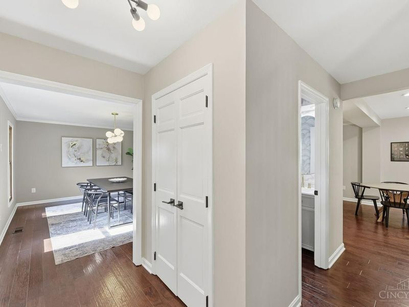 9985 Meadow Hills Drive, West Chester, OH 45241 Photo 6