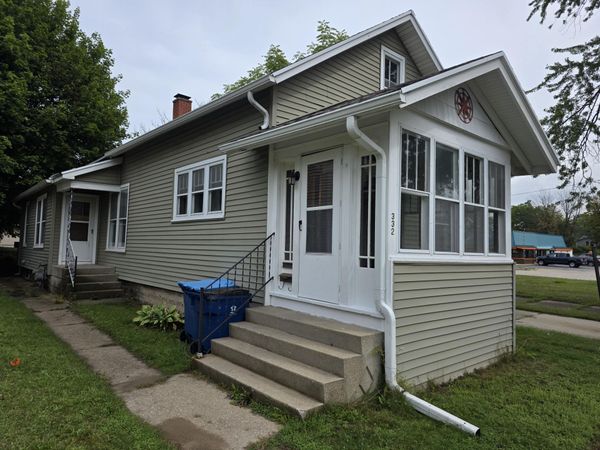 332 3rd Street, Manistee, MI 49660