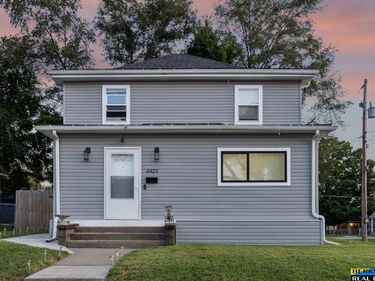 6423 Maple Street, Omaha, NE 68104