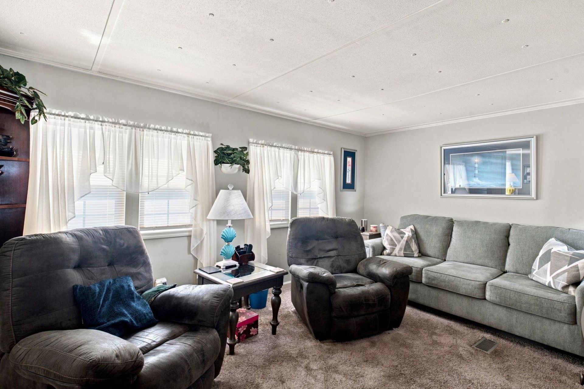 800 Waterway Dr. Photo 11