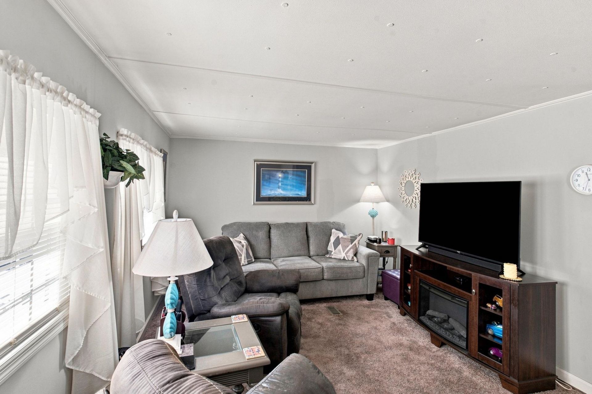 800 Waterway Dr. Photo 13