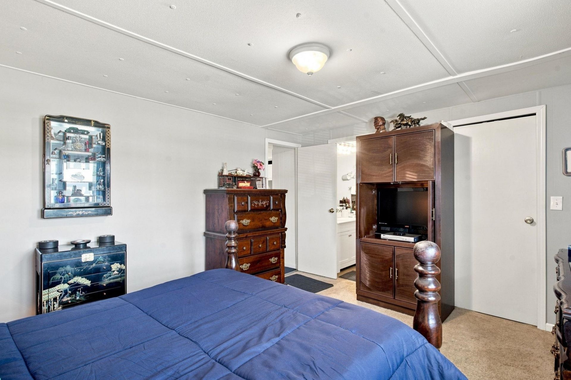 800 Waterway Dr. Photo 16