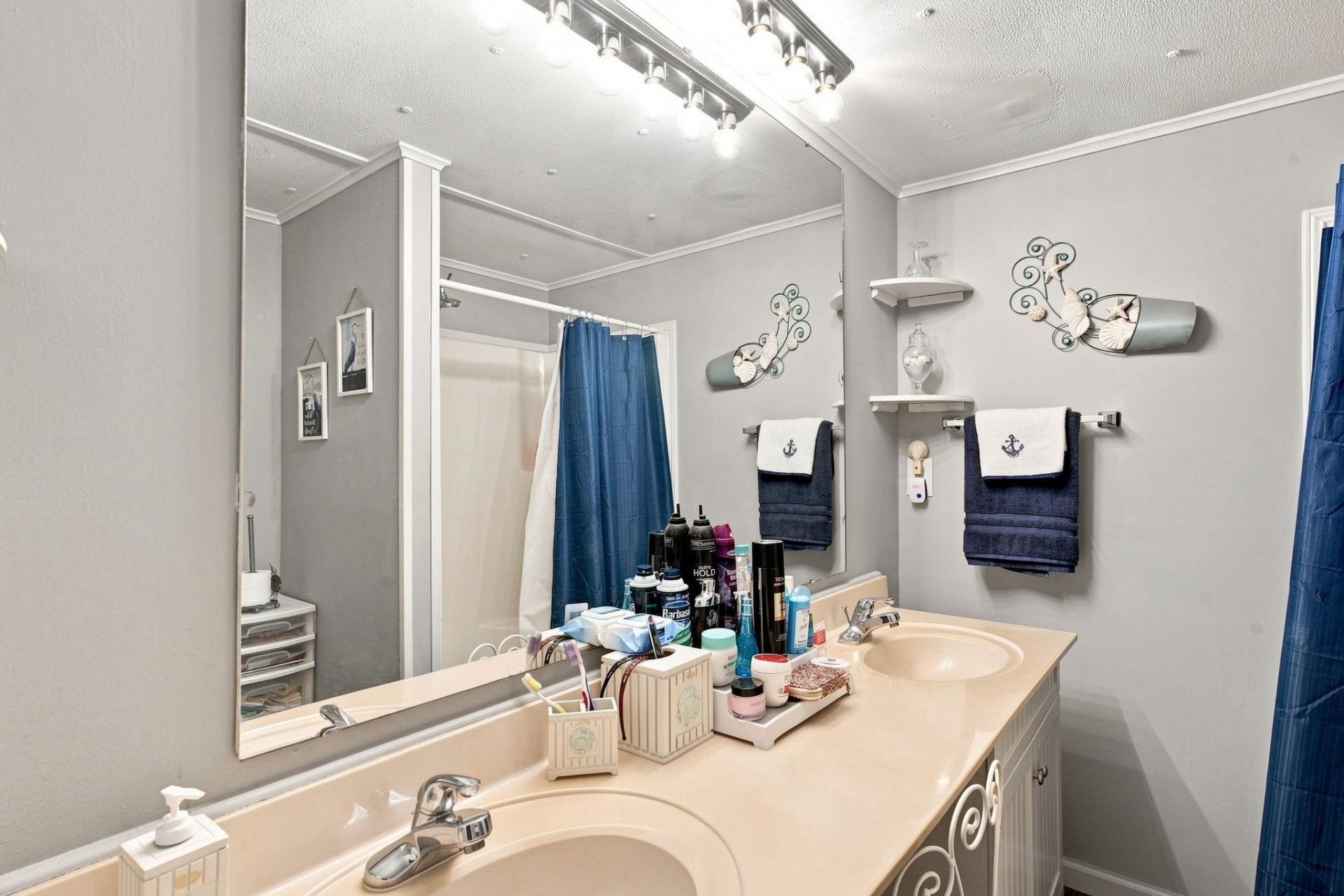 800 Waterway Dr. Photo 17