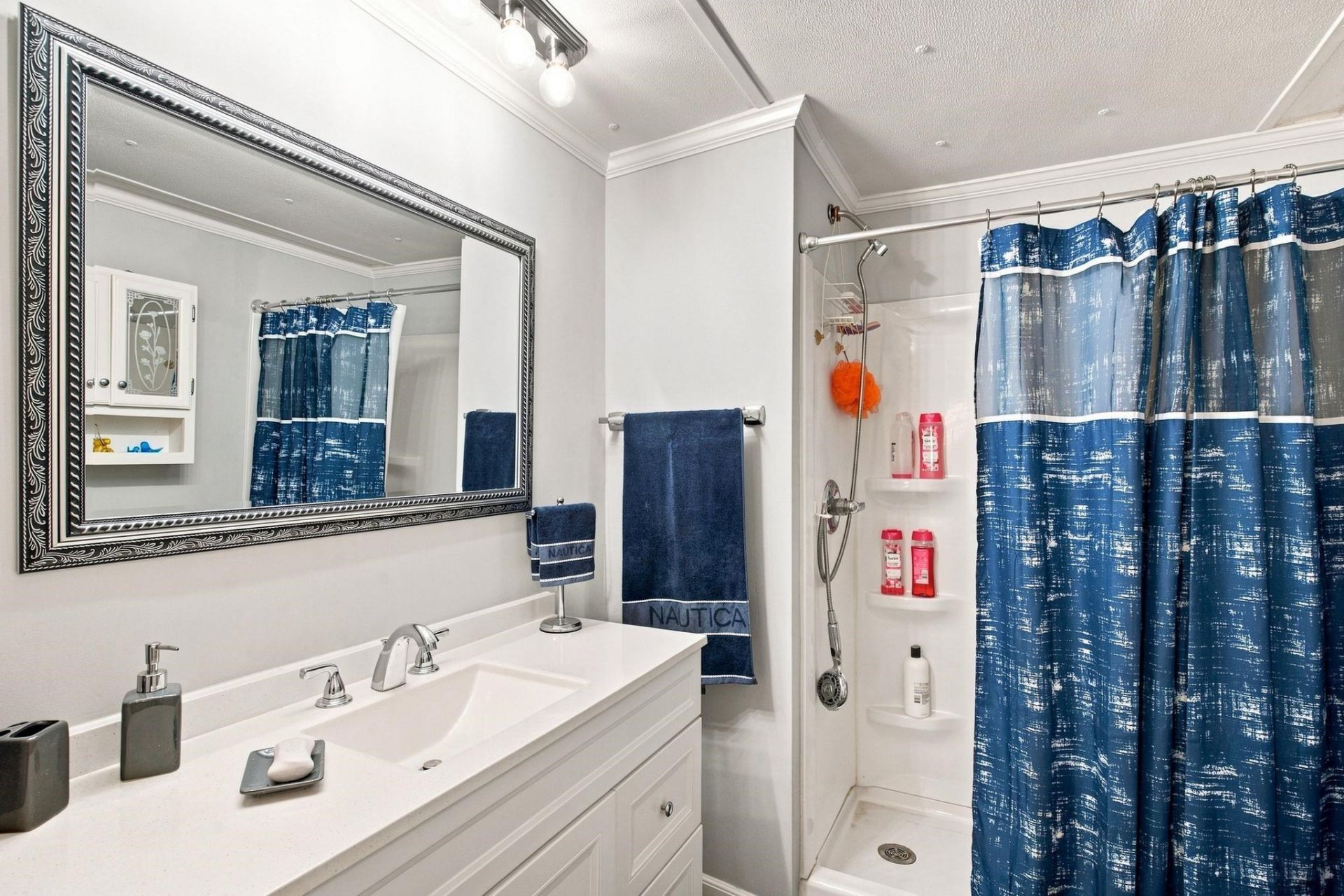 800 Waterway Dr. Photo 23