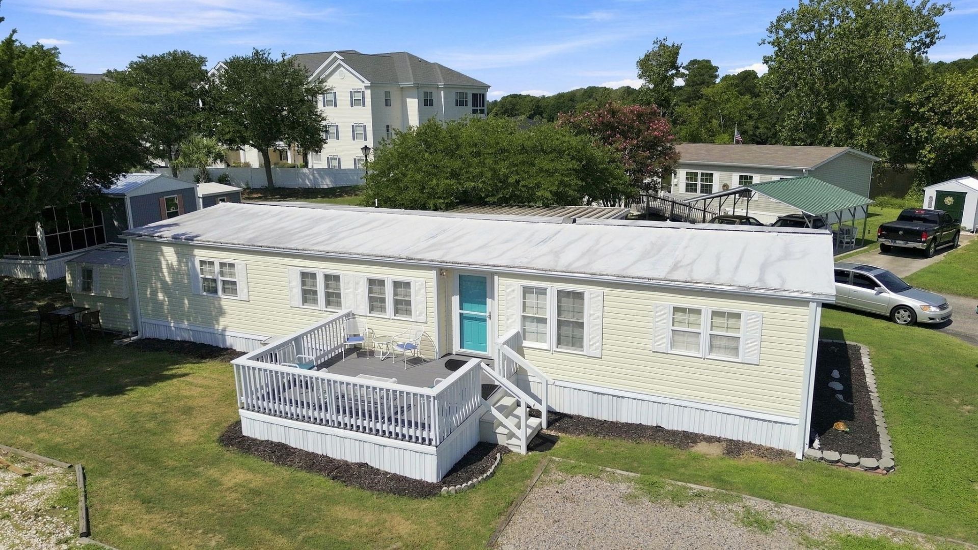 800 Waterway Dr. Photo 24