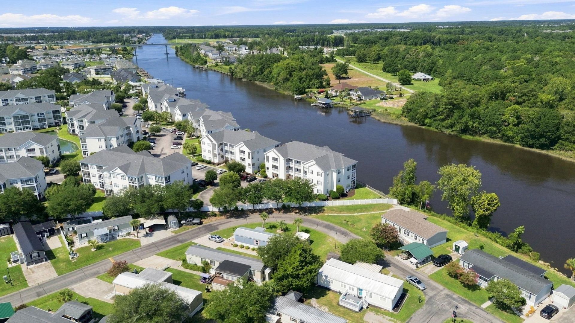 800 Waterway Dr. Photo 35